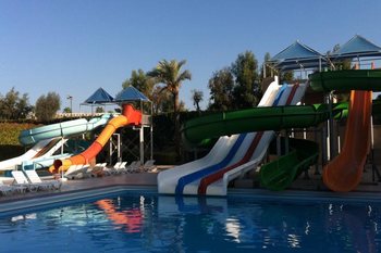 Royal Garden Suite Hotel