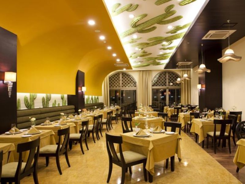 Royal Holiday Palace 102702