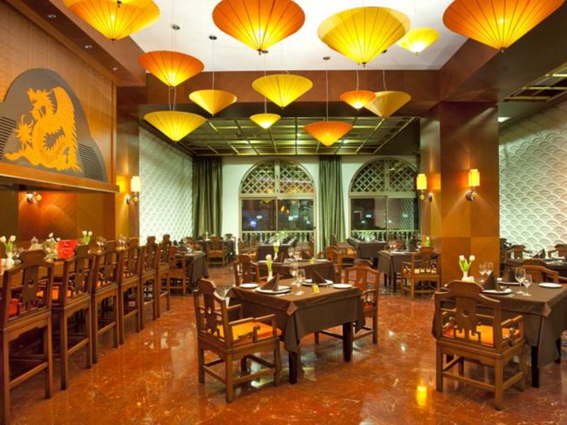 Royal Holiday Palace 102705