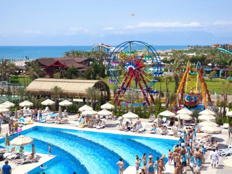 Royal Holiday Palace 102717