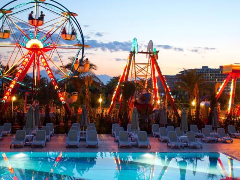 Royal Holiday Palace 102719