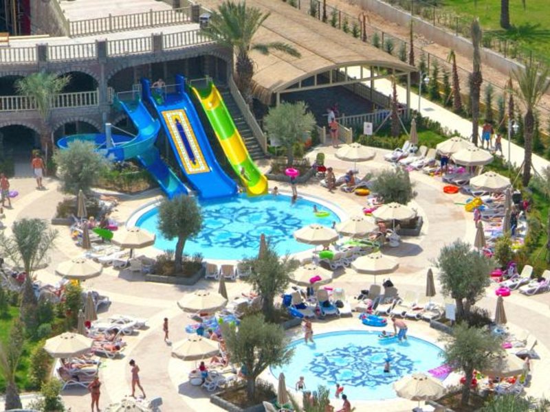 Royal Holiday Palace 102720