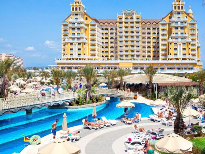 Royal Holiday Palace 102723