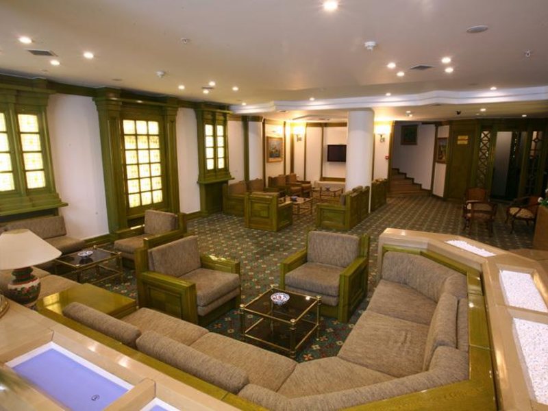 Royal Hotel 102727