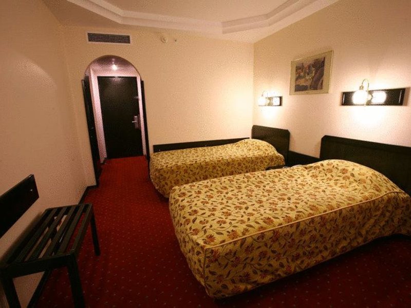 Royal Hotel 102734