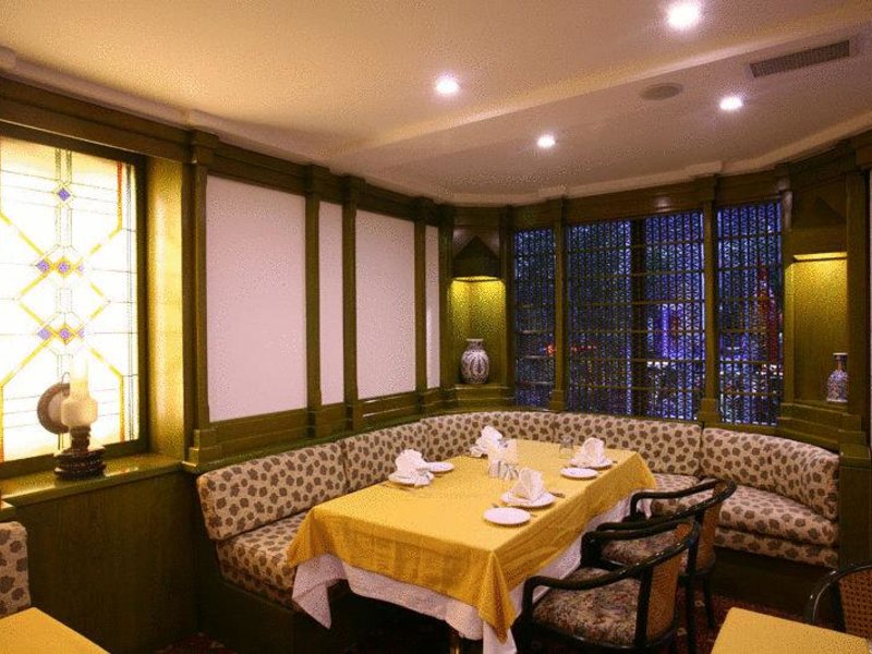 Royal Hotel 102736