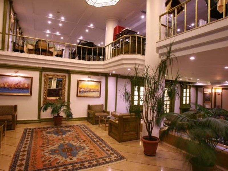 Royal Hotel 102737