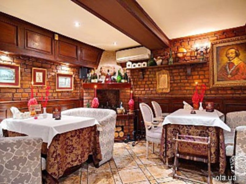 Royal Hotel De Paris 14790