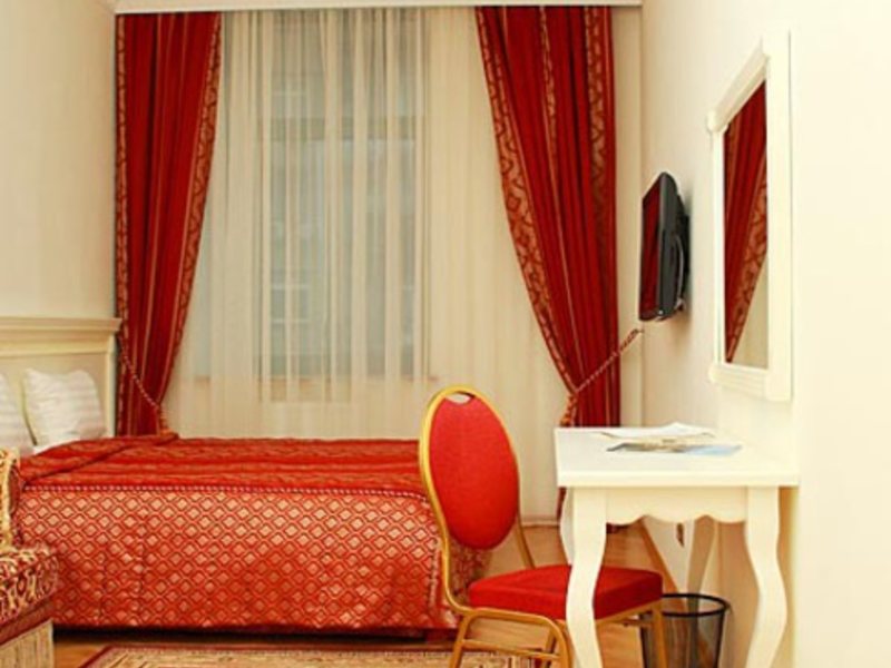 Royal Hotel De Paris 14795