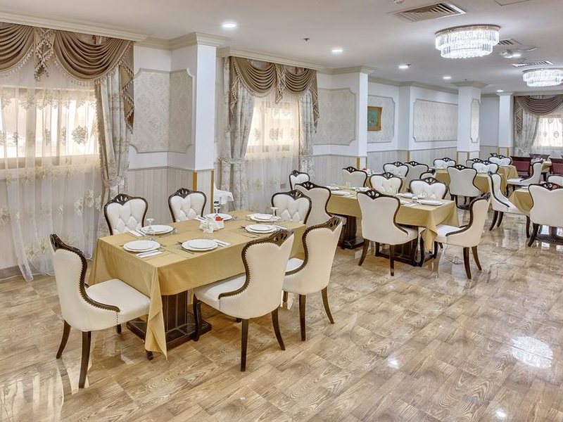Royal Hotel Sharjah 300201