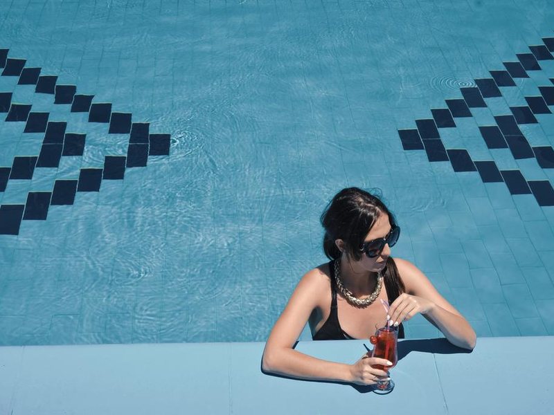 Royal Hotel and Suites 289575