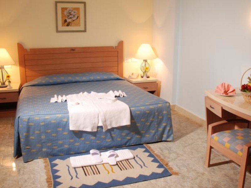 Royal Lagoons Resort 130458