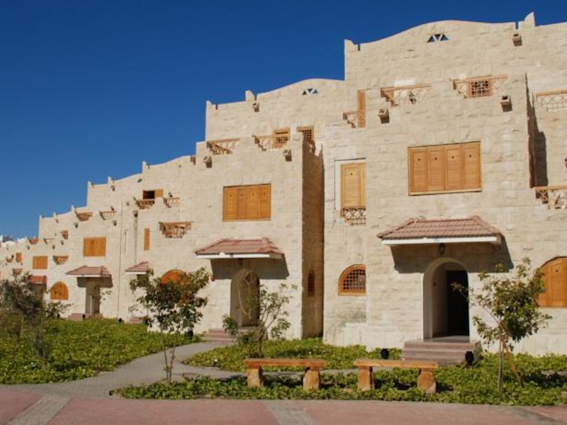 Royal Lagoons Resort 130462