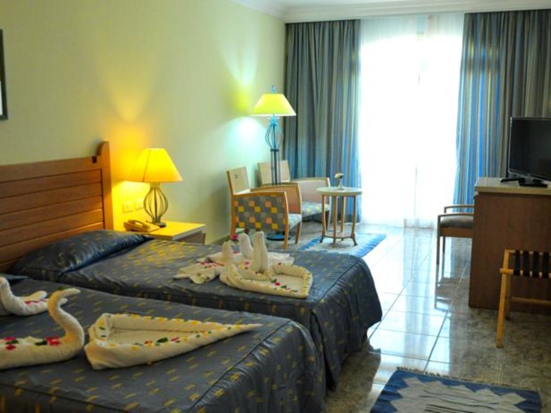 Royal Lagoons Resort 130469