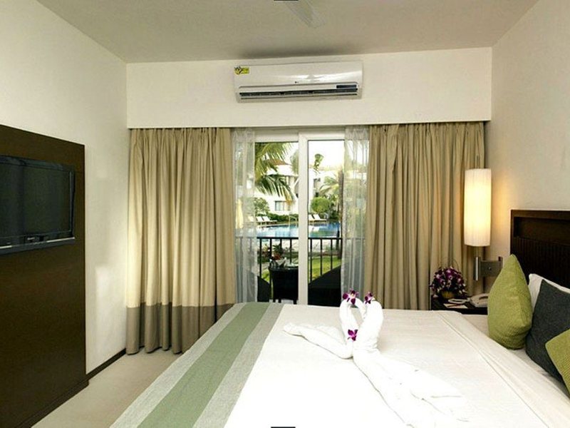 Royal Orchid Beach Resort & Spa 113902