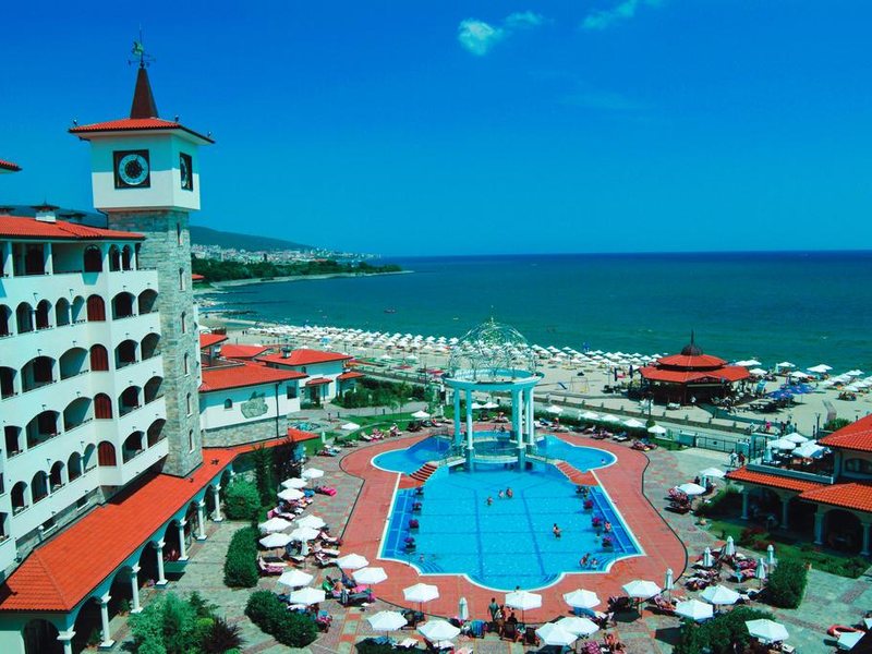 Royal Palace Helena Sands 174822