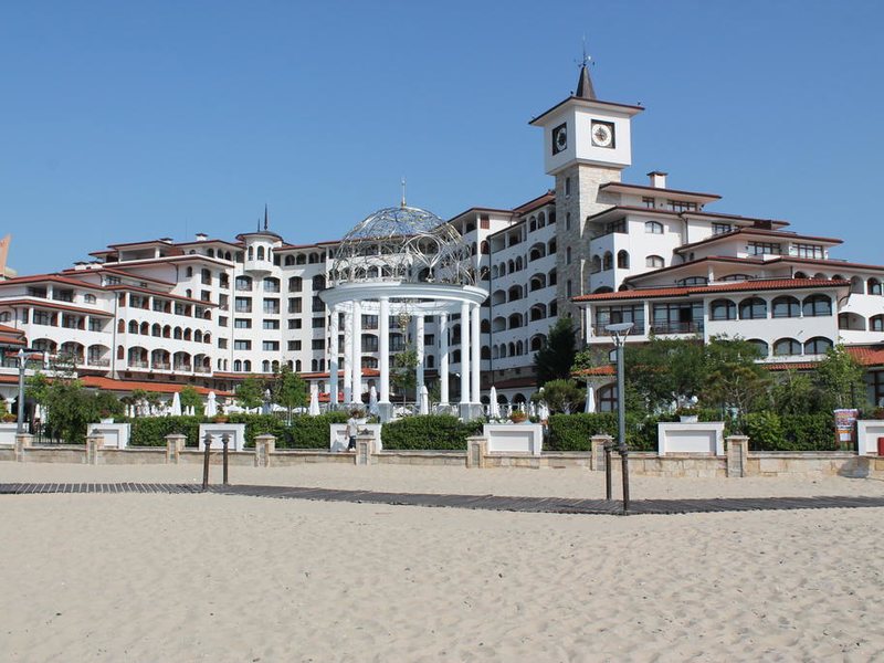 Royal Palace Helena Sands 174834