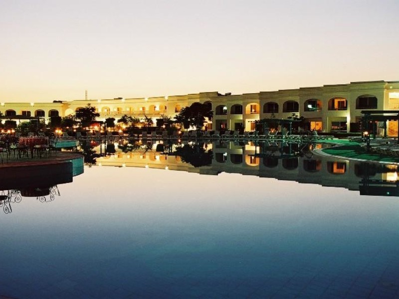 Royal Paradise Resort  33371