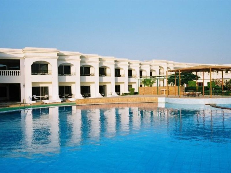 Royal Paradise Resort  33375