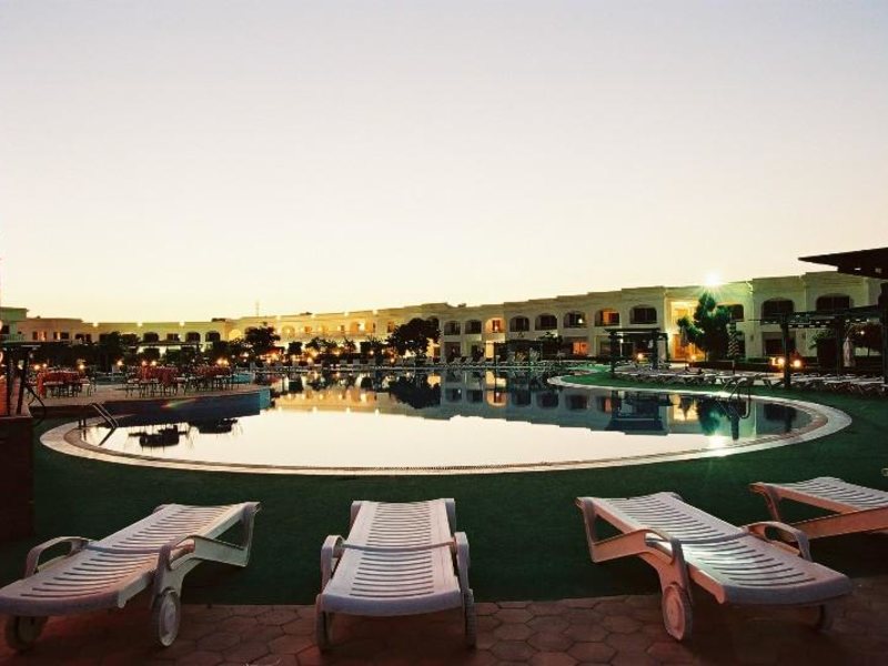 Royal Paradise Resort  33376