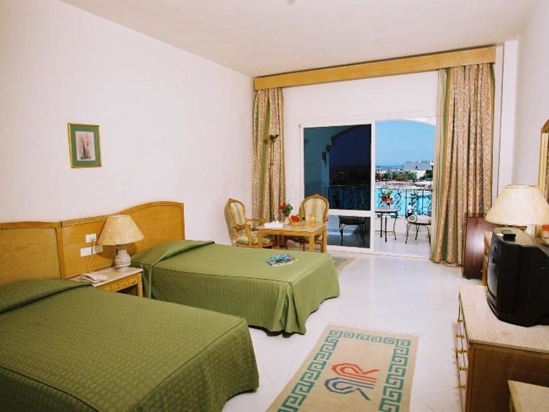 Royal Paradise Resort  33383