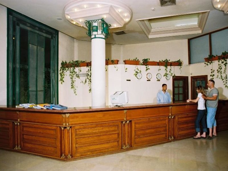 Royal Paradise Resort  33384