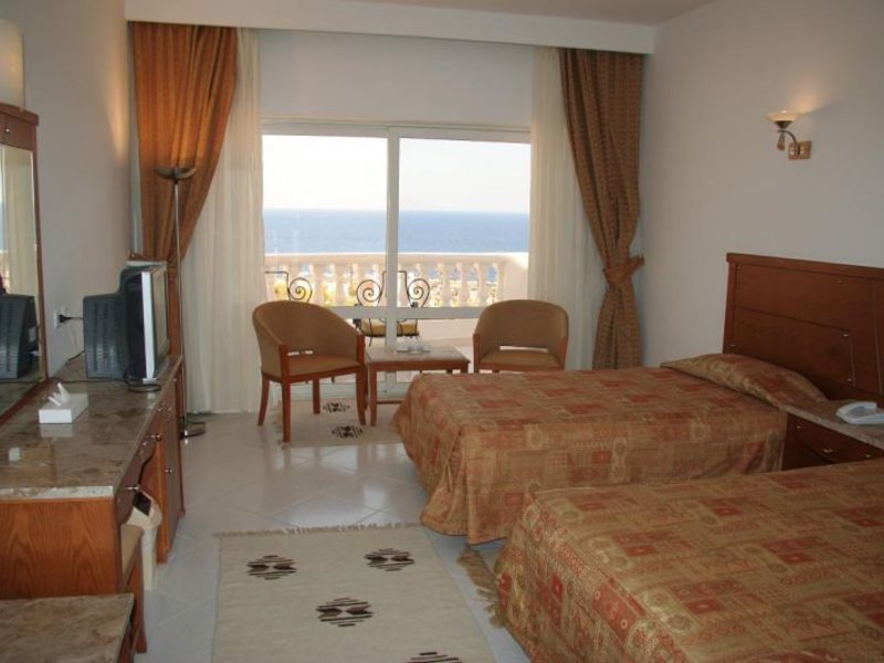 Royal Paradise Resort  33397