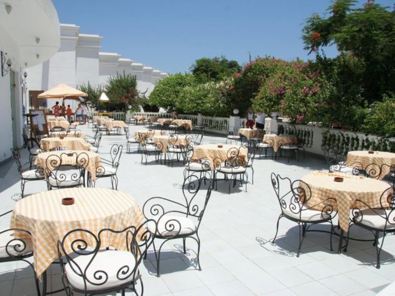 Royal Paradise Resort  33399