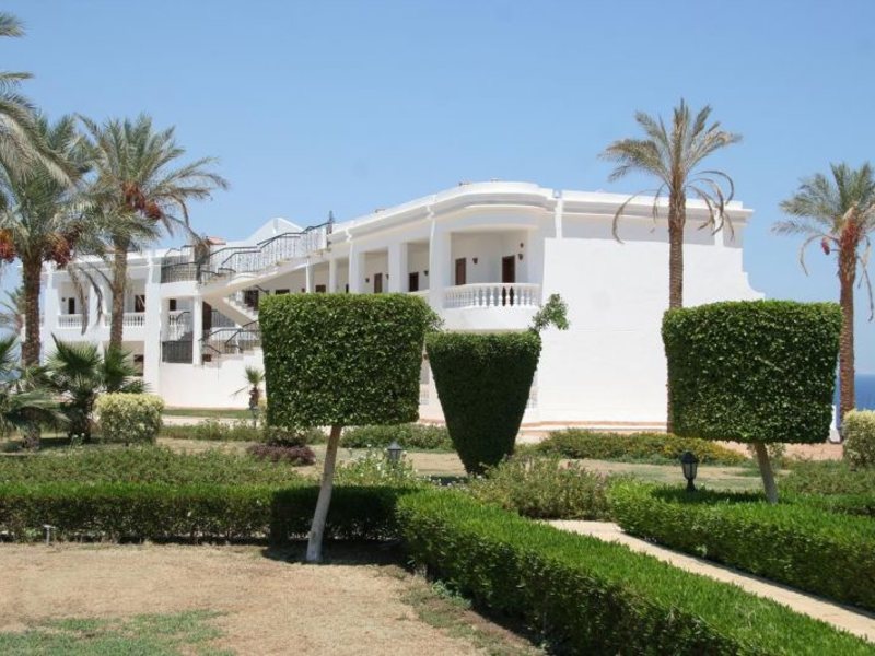 Royal Paradise Resort  33403