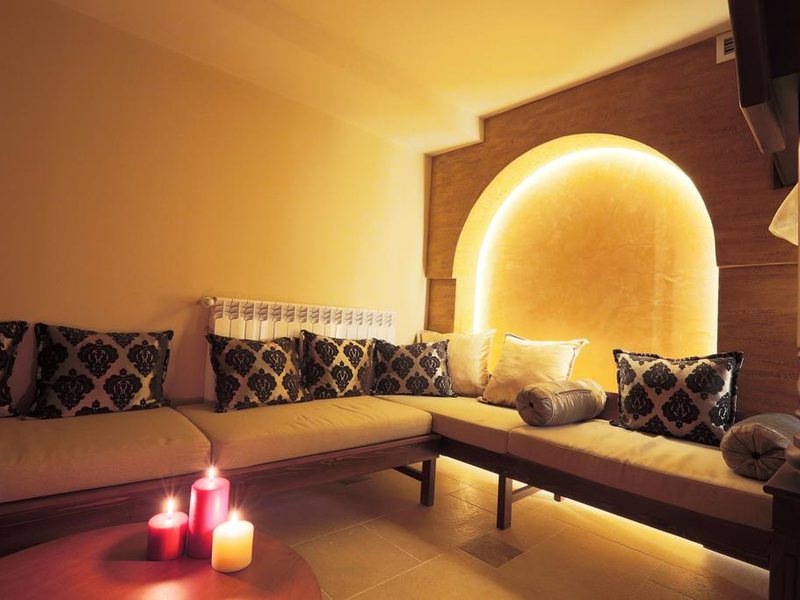 Royal Park & Spa Apt 238913