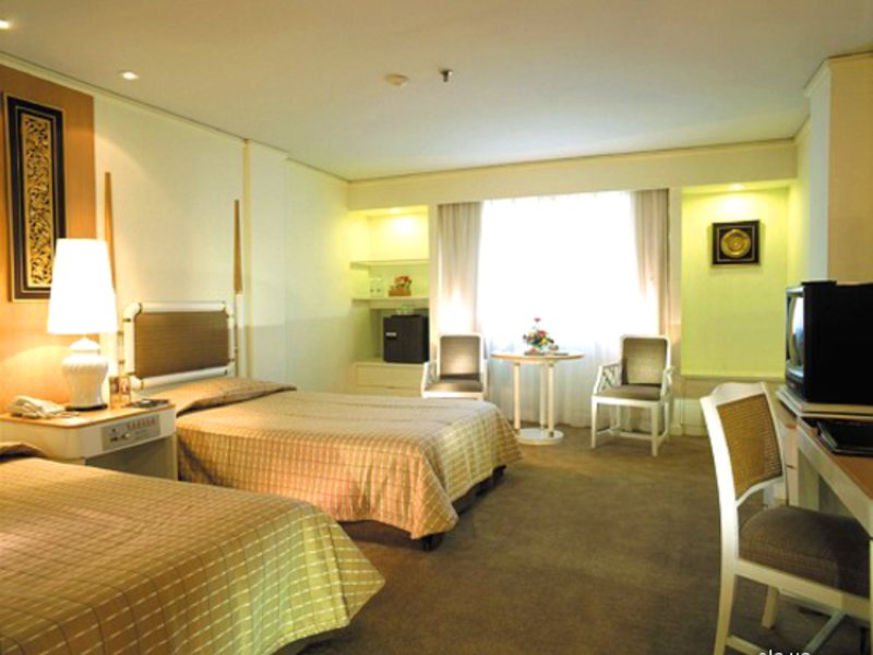 Royal Princess Larn Luang 725