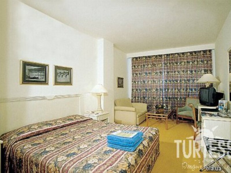 Royal Resort Hotel 18276