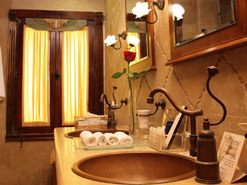 Royal Savoy Club 127697