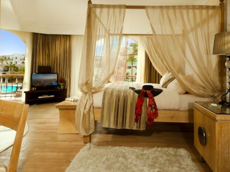 Royal Savoy Club 127707