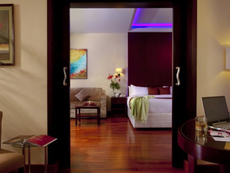 Royal Savoy Club 127708