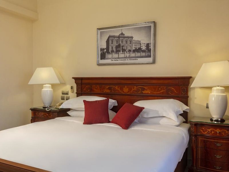 Royal Savoy Club 293936