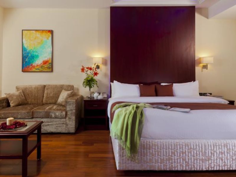 Royal Savoy Suites & Villas 73350