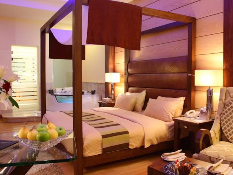 Royal Savoy Suites & Villas 73355