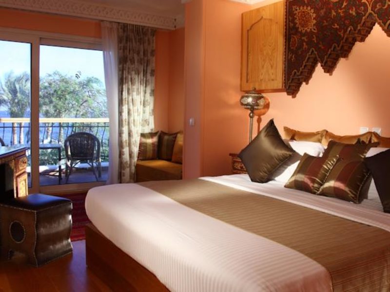 Royal Savoy Suites & Villas 73356