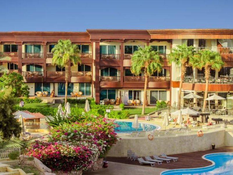 Royal Savoy Suites & Villas 73365