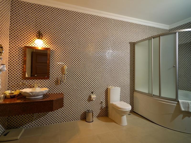 Royal Stone Houses 280873