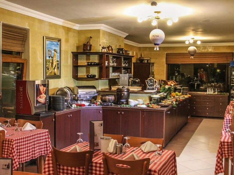 Royal Stone Houses 280878