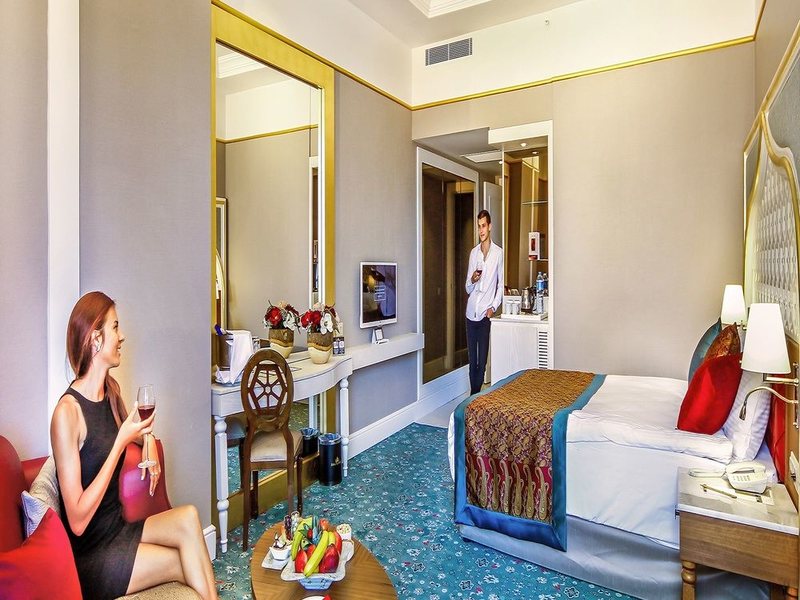 Royal Taj Mahal 57573