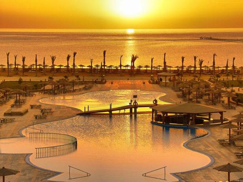 Royal Tulip Beach Resort 130515