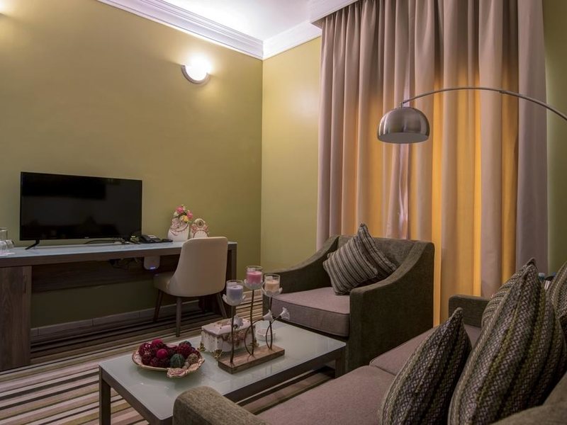 Royal View Hotel  300161