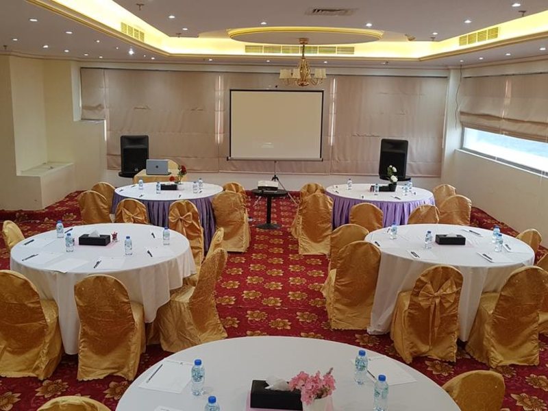 Royal View Hotel  300163