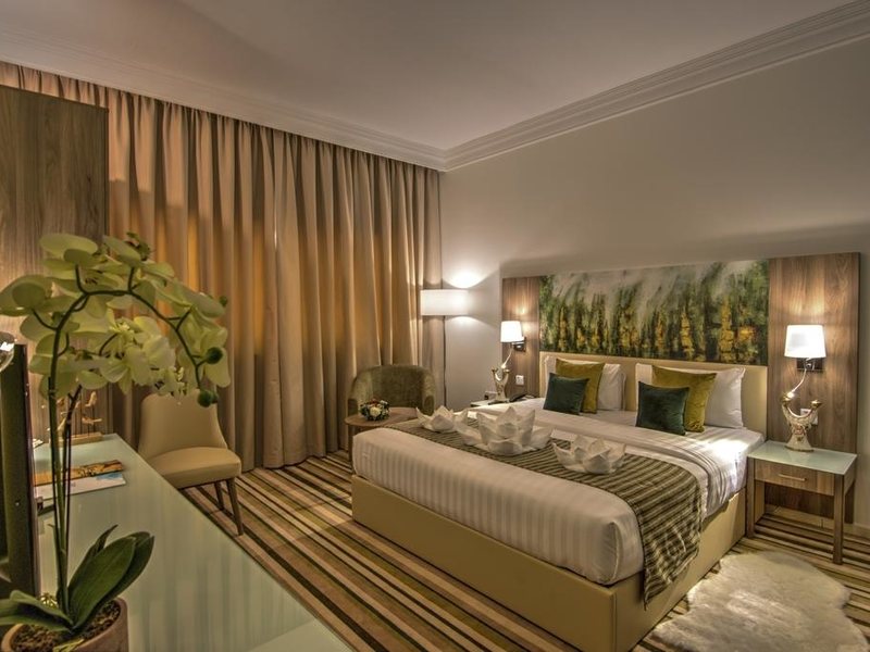 Royal View Hotel  300182