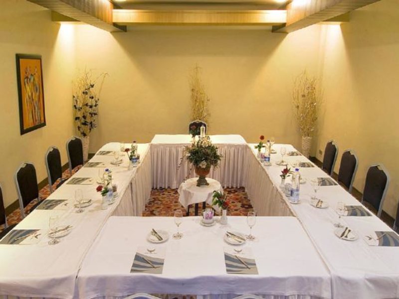 Royal Wings Hotel 102741