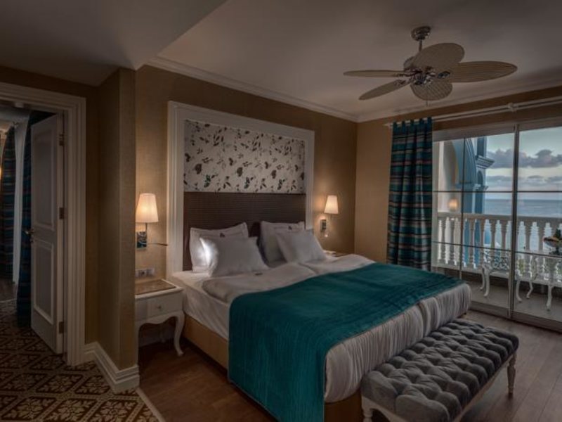 Rubi Platinum Spa Resort & Suites 56203