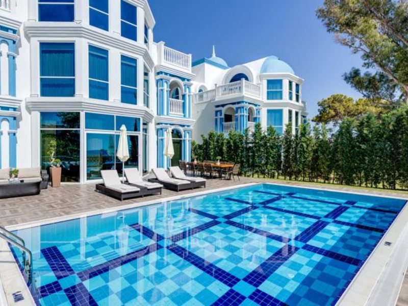 Rubi Platinum Spa Resort & Suites 56207